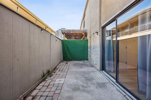 Building Photo - 4320 Cole Ave