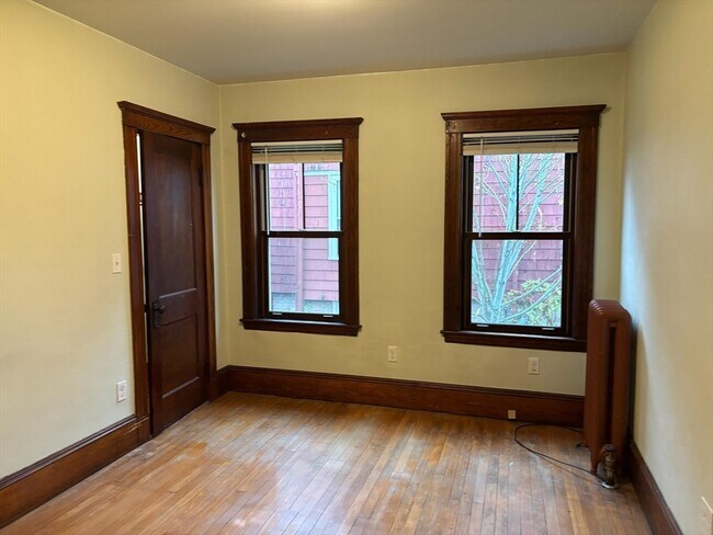 Building Photo - 250 Arlington St