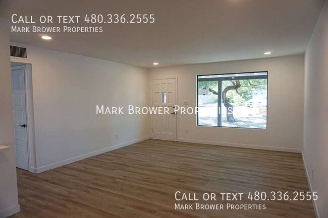 Building Photo - 713 S Darrow Dr