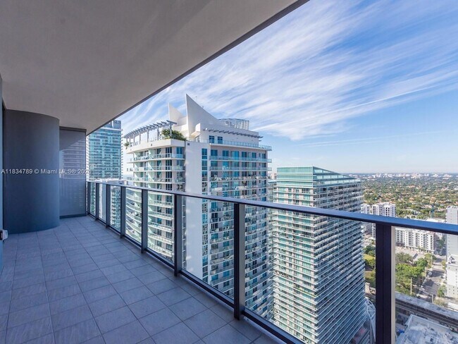 Building Photo - 1000 Brickell Plaza