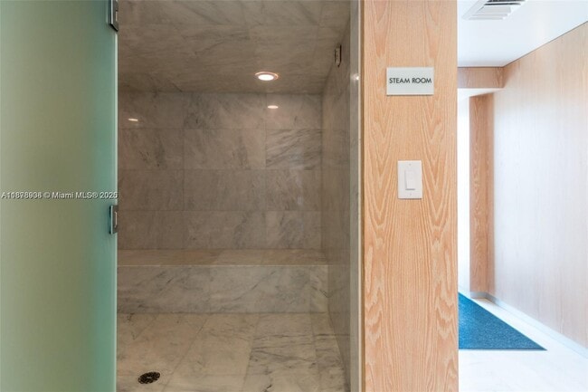 Building Photo - 400 Sunny Isles Blvd