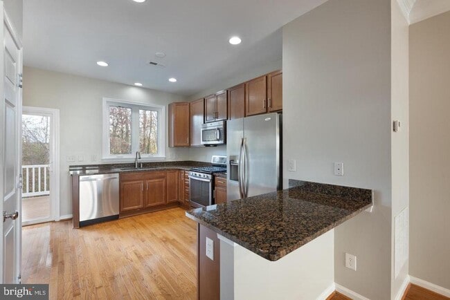 Building Photo - 42669 New Dawn Terrace