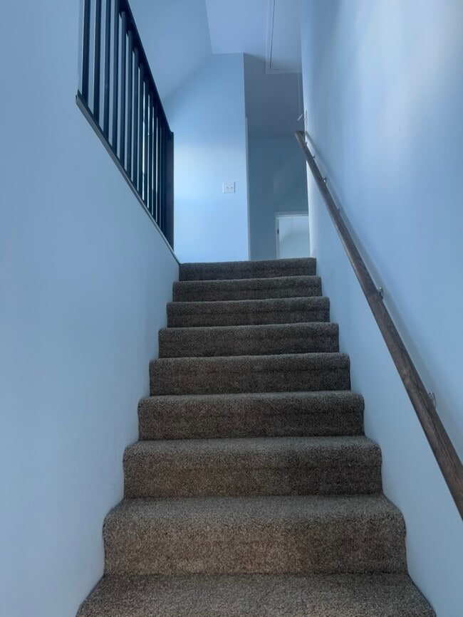 Building Photo - 59 West Ave