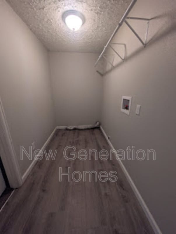 Building Photo - 920 Carteret Ave