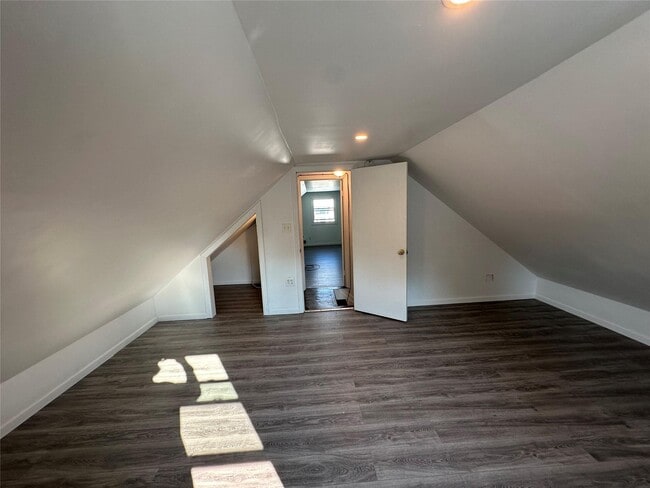 Building Photo - 83 Larter Ave