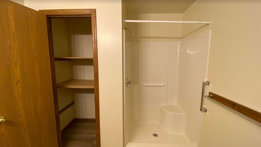 Building Photo - 1941 Western Ave