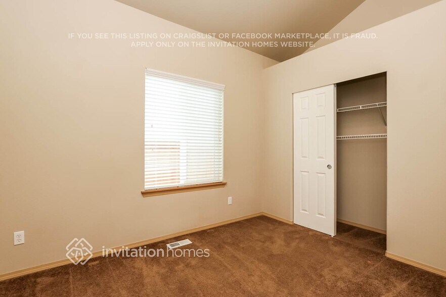 Building Photo - 18560 96th Ave E