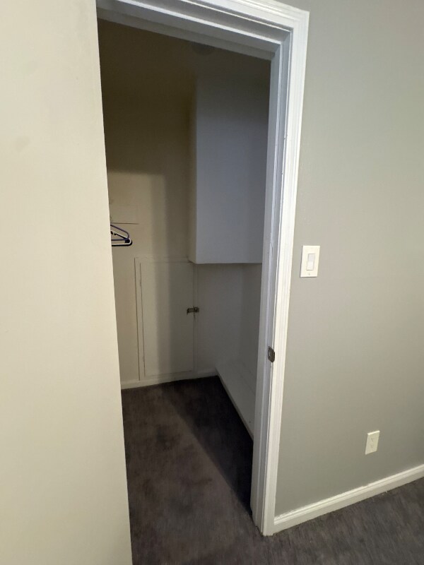 Building Photo - 318 Elm St