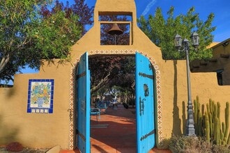 Building Photo - Garcia House: Fully Furnished, Wonderful Hot Tub, Spacious Fenced Outdoor Area, Pet-Friendly too!