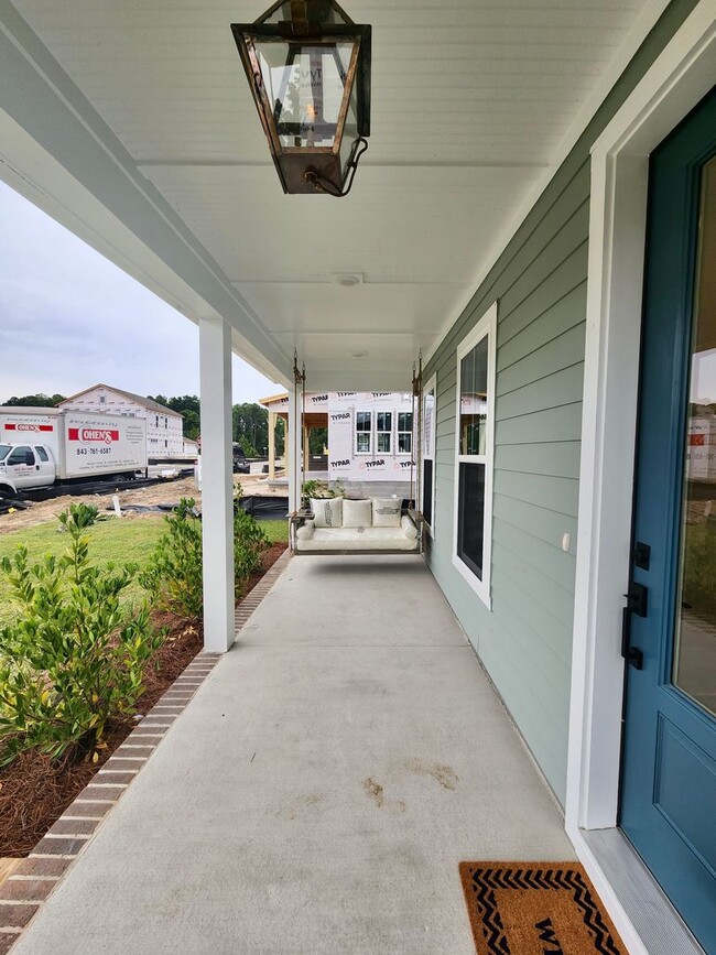 Building Photo - Gorgeous 4 bedroom home in Point Hope - Ch...