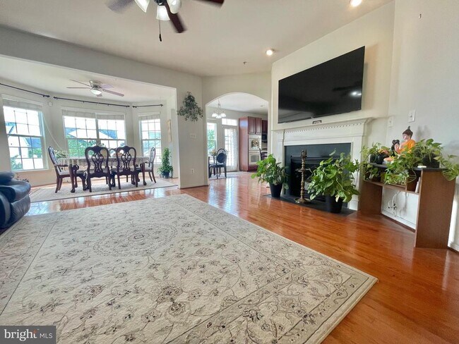 Building Photo - 23110 Mistflower Dr