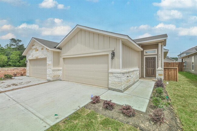 Primary Photo - 9708 Grosbeak Ln