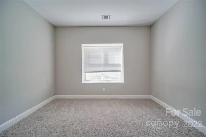 Building Photo - 5814 Bradford Lake