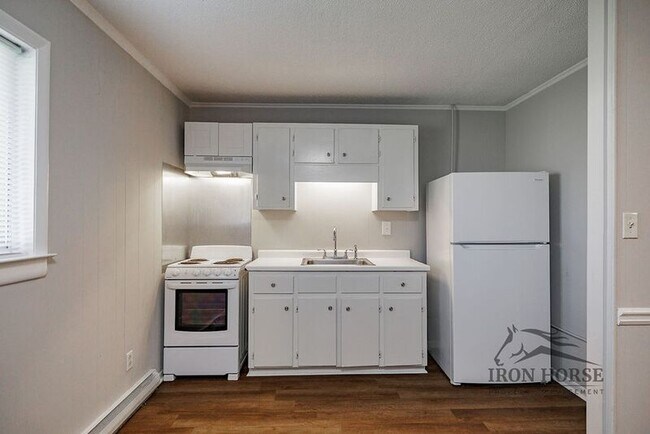 Building Photo - 550 Macon Hwy