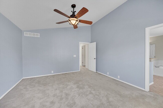 Building Photo - $2,500.00 - 3 Bedrooms, 2 Bathrooms, Singl...