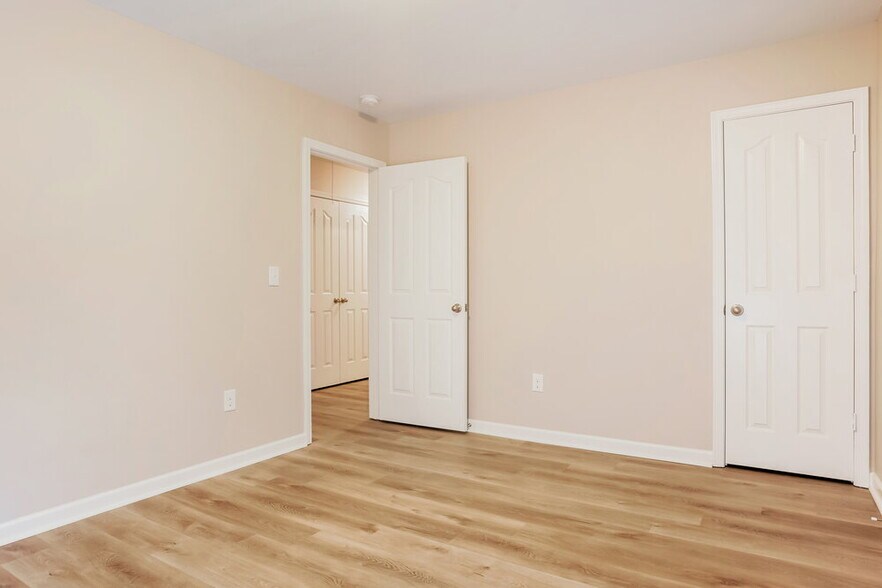 Building Photo - 8012 Spiderlily Ct