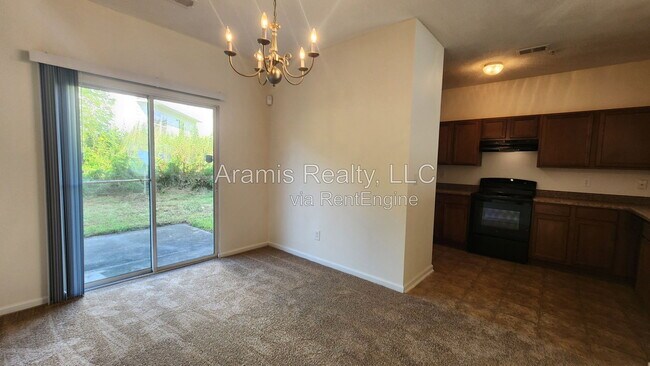 Building Photo - 2847 Laurel Ridge Cir