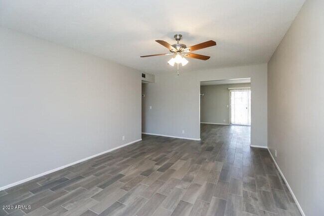 Building Photo - 4924 W Villa Rita Dr