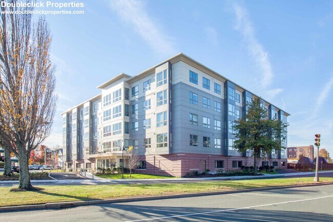 Building Photo - 180 Eastern Ave