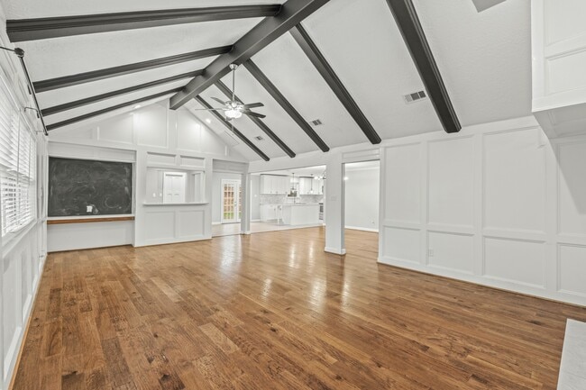 Building Photo - 410 Bauxhall Ct