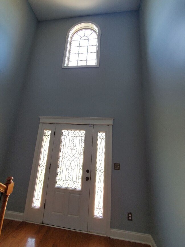 Building Photo - Pet Friendly Four Bedroom In Adams!