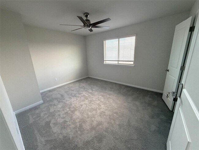 Building Photo - 2813 Hopi Path