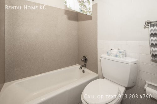Building Photo - 9420 Walmer-