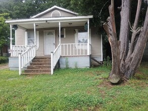 Building Photo - 1328 Perkins St
