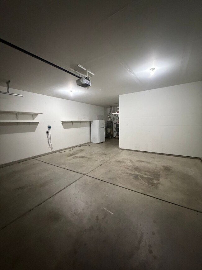 Building Photo - Jayden Village Sub: 4 Bedroom 2 Bath with Community Pool Ten Mile and Ustick