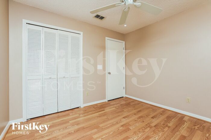 Building Photo - 2049 Greystone Trail