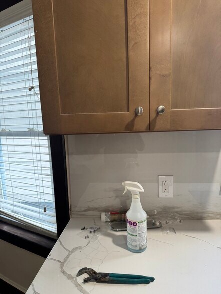 Building Photo - 102 Riggs Pl