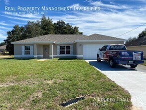 Building Photo - Desirable SE Ocala Neighborhood 3/2/2 **Wo...