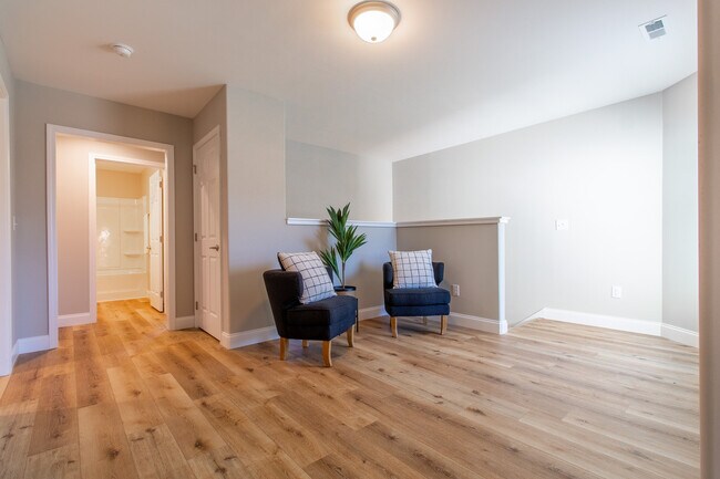 Building Photo - 512 Catalina Ct