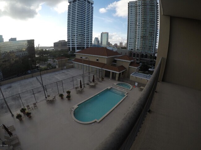 Building Photo - 1478 Riverplace Blvd