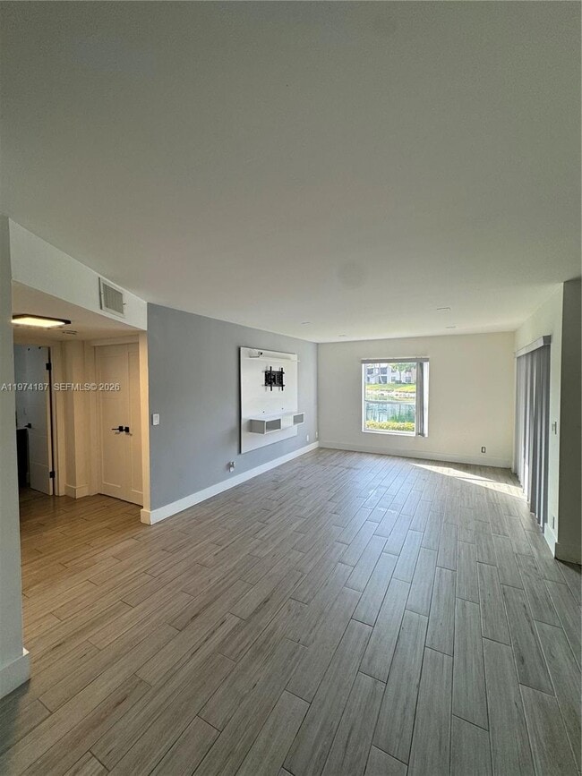 Building Photo - 3418 NW 47th Ave