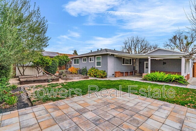 Building Photo - 3928 Dartmouth Way