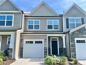 Building Photo - 1206 Oakchest Ct