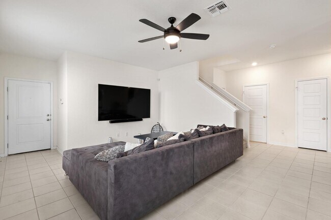 Building Photo - 4631 Otra Otra Dr