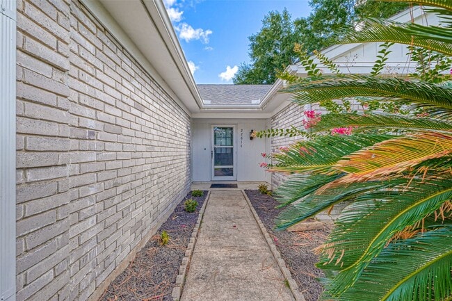 Building Photo - 22814 Stratford House Ln