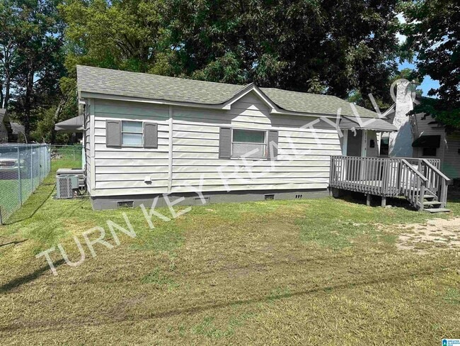 Primary Photo - 719 16th St N