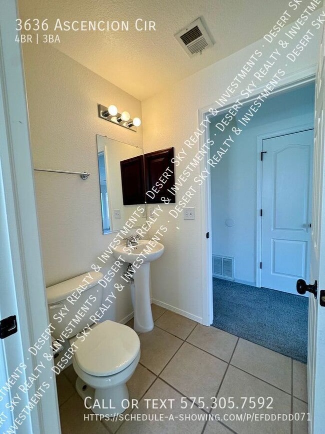 Building Photo - 3636 Ascencion Cir