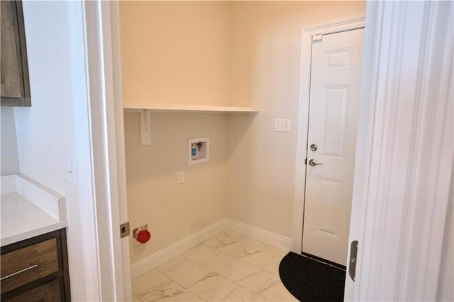 Building Photo - 8561 Clarke Rd