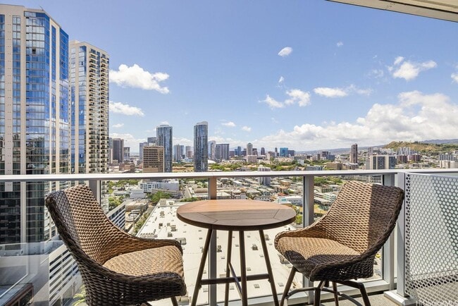 Building Photo - ALL utilities included, furnished one bedroom w/ parking at Azure!