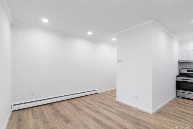 Building Photo - 21-29 Audrey Ave