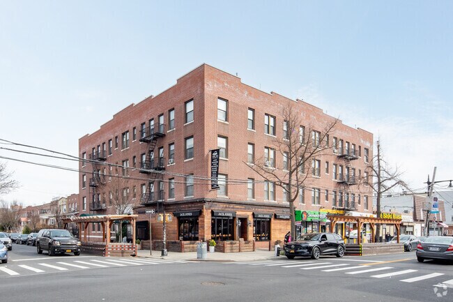 Primary Photo - Saracel Court Cooperative Condominium