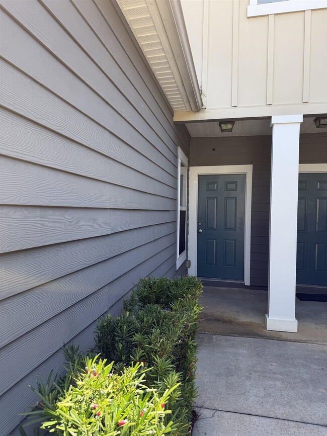 Building Photo - 229 Whitland Wy