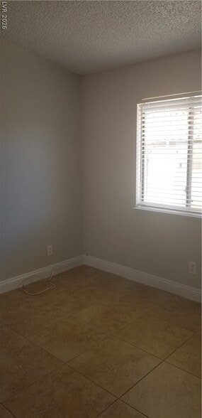 Building Photo - 7329 Lattimore Dr
