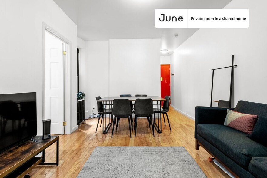 Building Photo - Room in Shared 3 bed/1 bath home