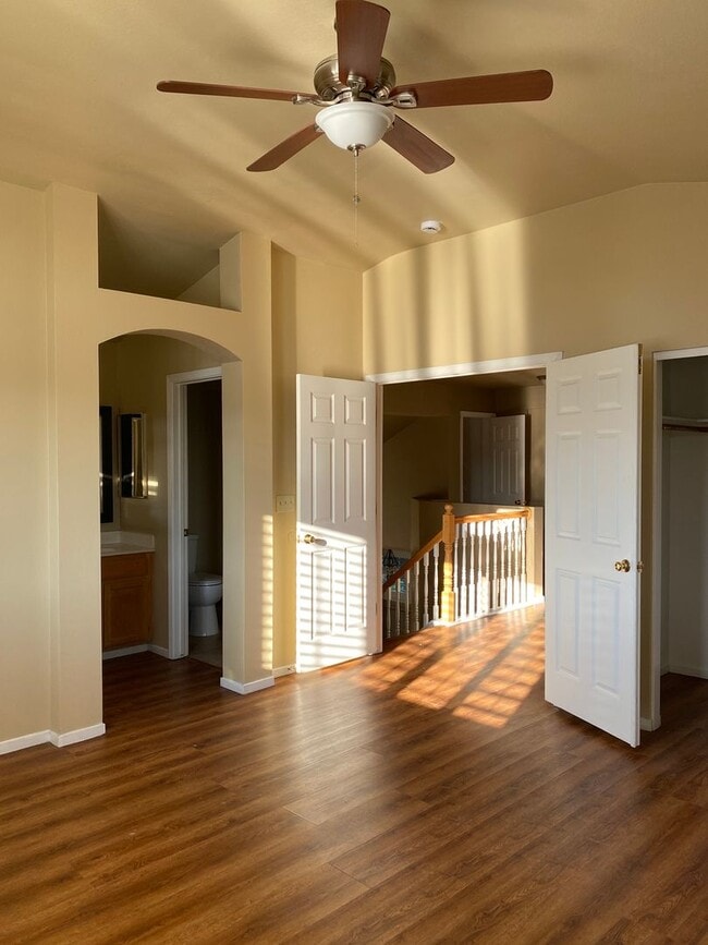 Building Photo - 3 bedroom 3 bathroom Salida Home