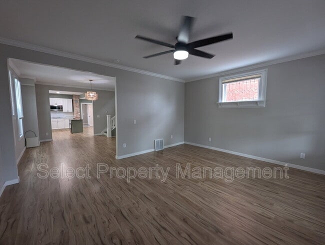 Building Photo - 603 Lavina St